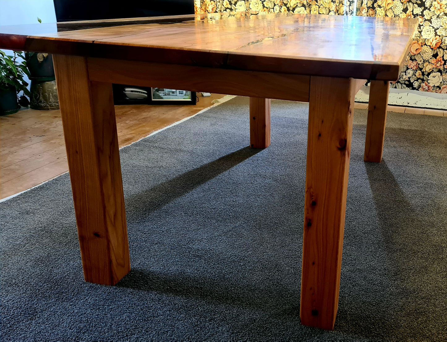 Taraire Dining Table