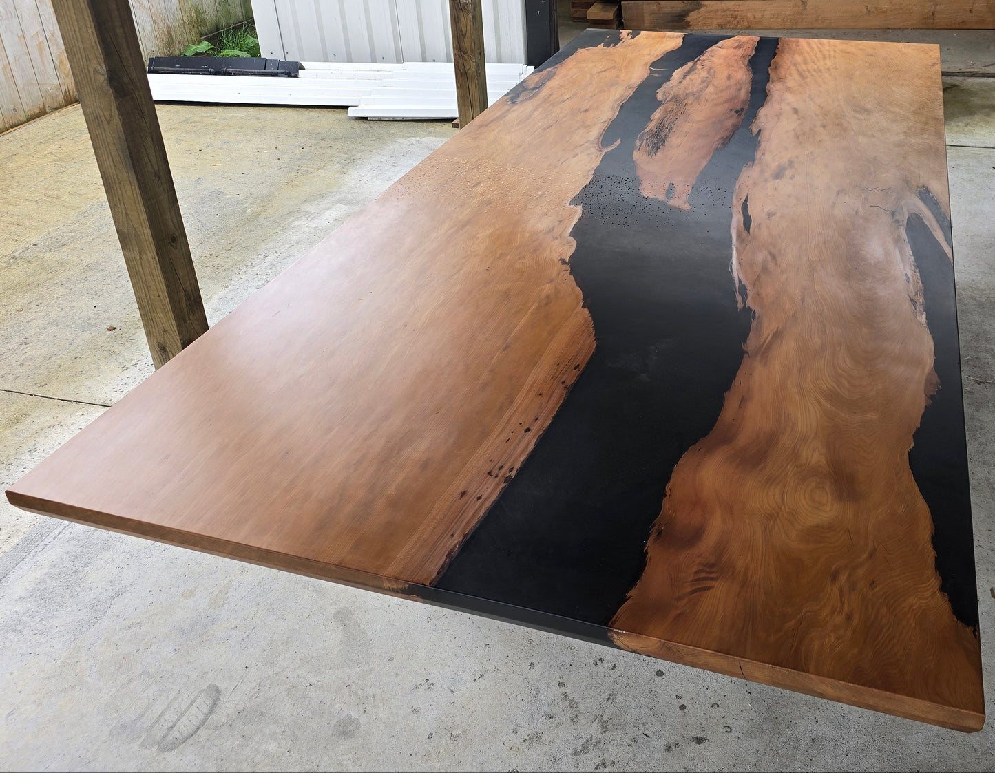 resin epoxy dining table