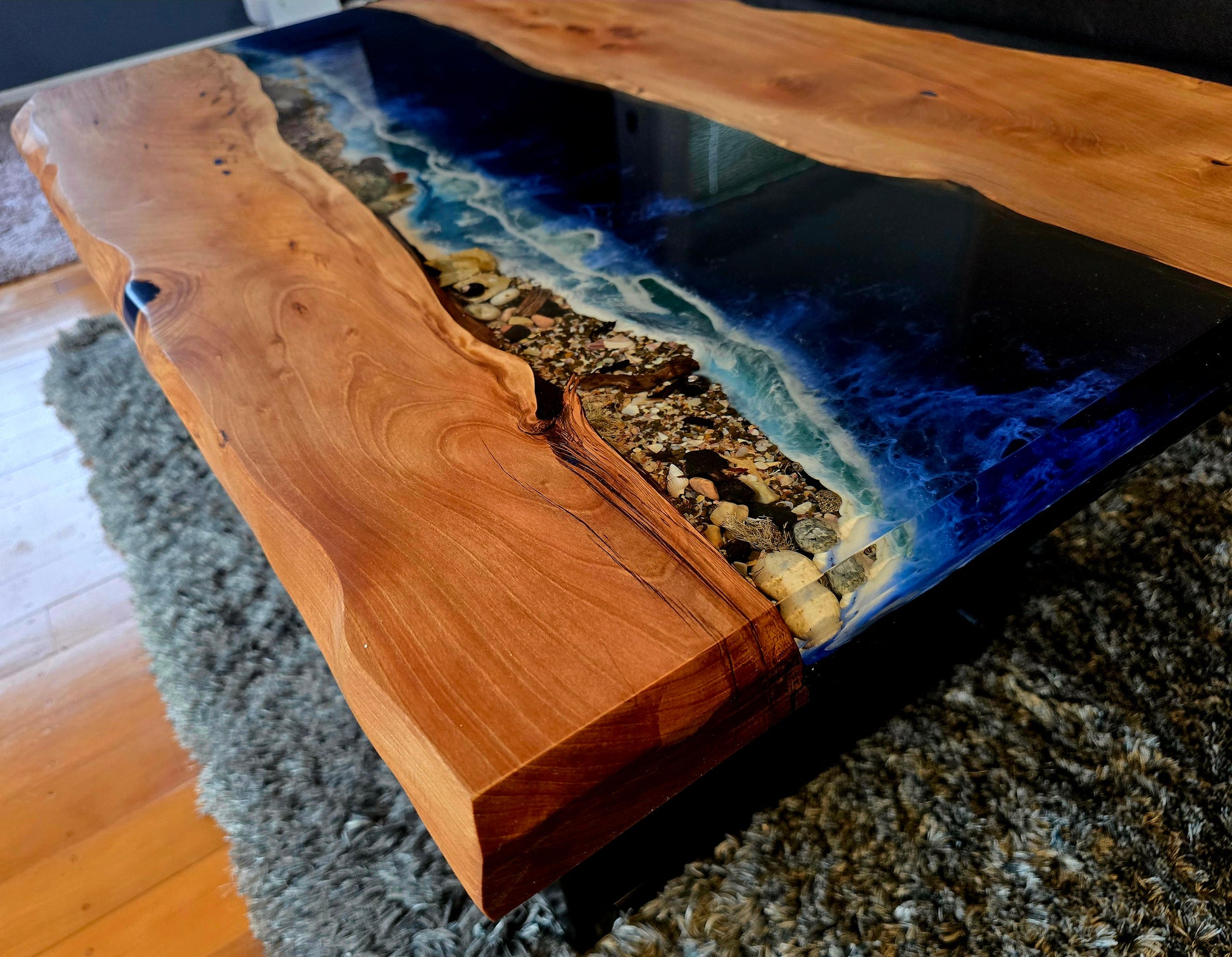 Resin river Coffee table 