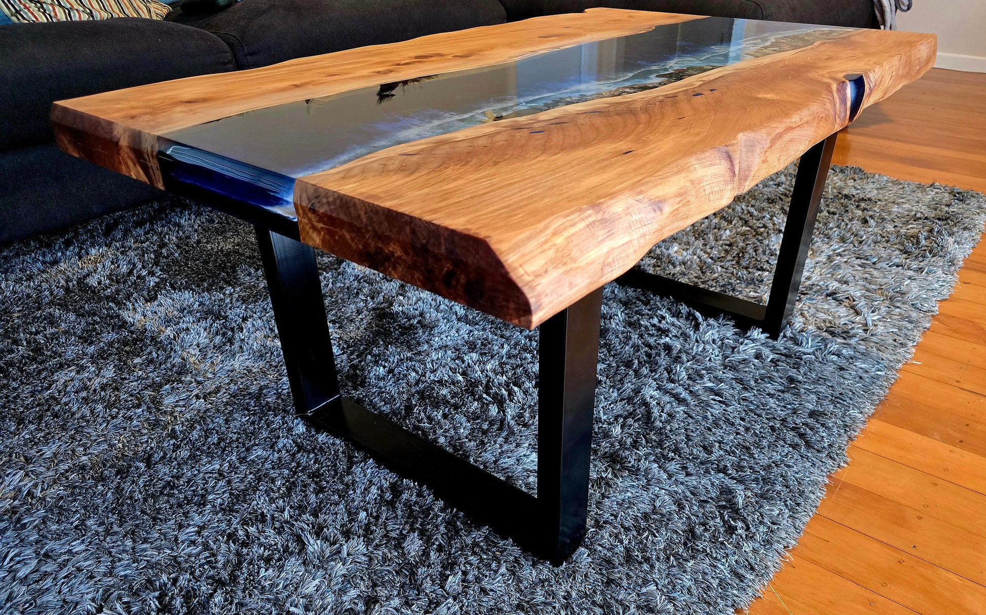 Resin river Coffee table 