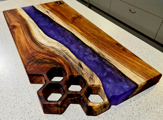 Resin cutting board