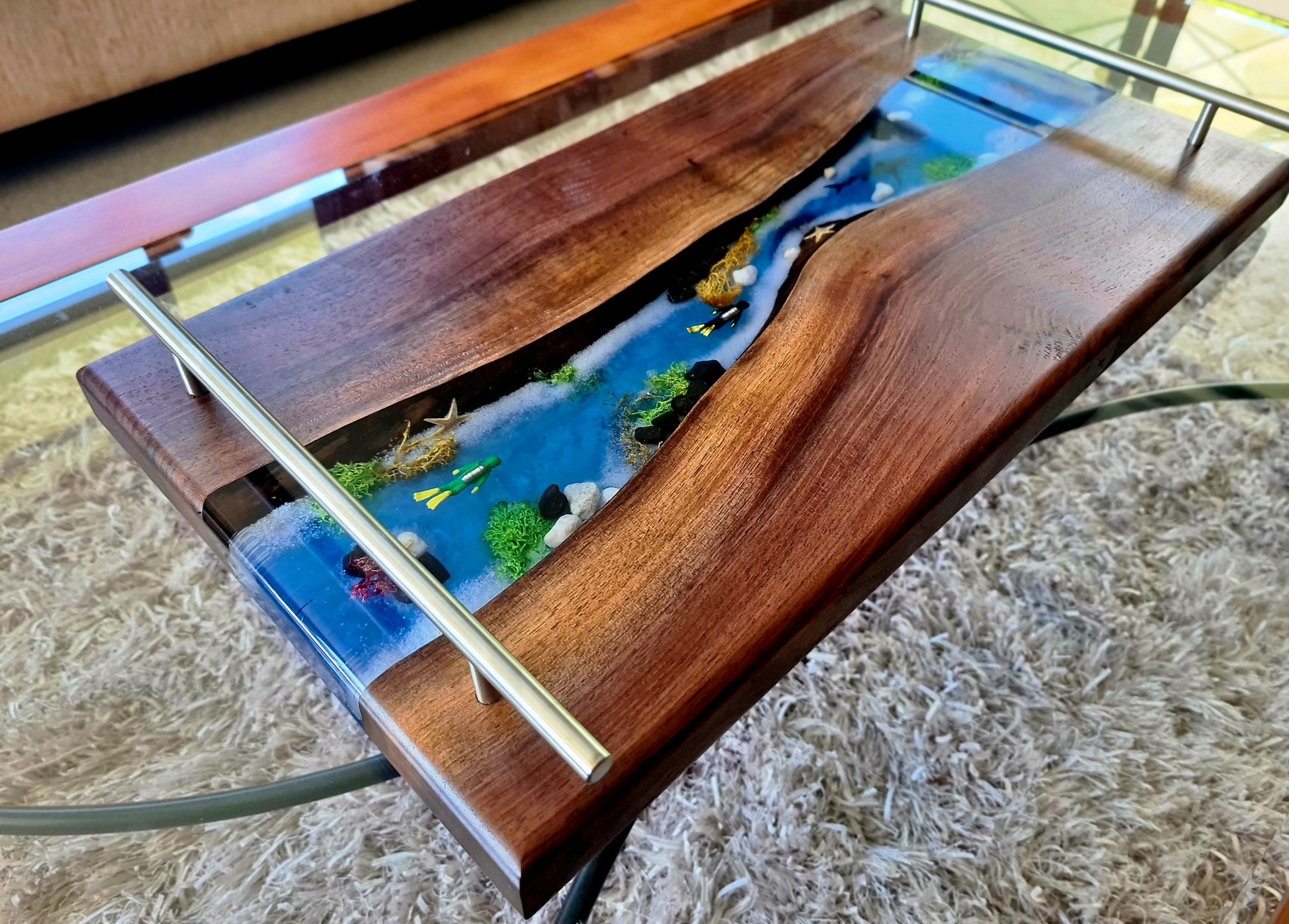 Resin serving board